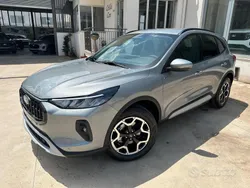 Grigio Nuova 2025 Ford Kuga Active SUV | 35.750 € (Buon prezzo)