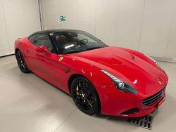 Rosso Usata 2017 Ferrari California Cabrio | 140.000 € (Buon prezzo)