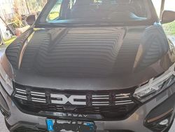 Grigio Usata 2024 Dacia Sandero Stepway Tre volumi | 16.000 €