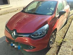 Rosso Usata 2016 Renault Clio IV Tre volumi | 9000 € (Buon prezzo)