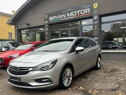 Grigio Usata 2018 Opel Astra Innovation Station wagon | 9999 € (Buon prezzo)
