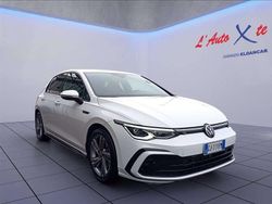 Bianco metallizzato Usata 2022 VW Golf VIII R-line Tre volumi | 26.900 € (Cara)