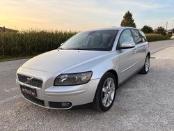 Grigio Usata 2006 Volvo V50 Momentum Station wagon | 1600 €