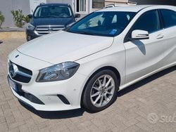 Bianco Usata 2018 Mercedes A200 Business Tre volumi | 14.000 € (Buon prezzo)