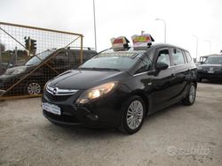 Nero Usata 2015 Opel Zafira Tourer Monovolume | 9490 € (Molto cara)