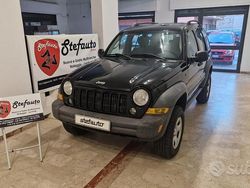 Nero Usata 2008 Jeep Cherokee Limited SUV | 7900 € (Buon prezzo)