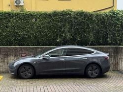 Usata 2019 Tesla Model 3 Tre volumi | 25.000 € (Buon prezzo)