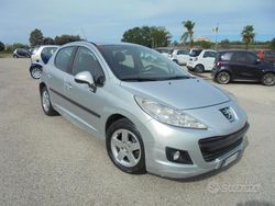 Grigio Usata 2010 Peugeot 207 Tre volumi | 1800 € (Buon prezzo)