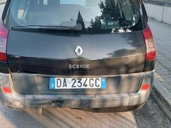 Nero Usata 2006 Renault Scénic II Monovolume | 500 € (Super prezzo)