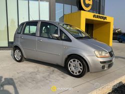 Grigio Usata 2004 Fiat Idea Monovolume | 1100 € (Ottimo prezzo)