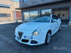 Bianco Usata 2012 Alfa Romeo Giulietta Tre volumi | 4200 € (Super prezzo)