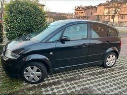 Nero Usata 2005 Audi A2 Due volumi | 3900 € (Cara)