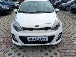 Bianco Usata 2016 Kia Rio Active Tre volumi | 6500 € (Ottimo prezzo)