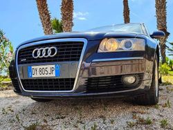 Bronzo Usata 2005 Audi A8 Ambiente Tre volumi | 4700 € (Buon prezzo)