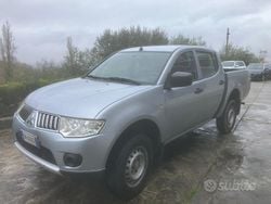 Usata 2012 Mitsubishi L SUV | 9500 €