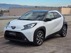 Bianco Nuova 2025 Toyota Aygo Due volumi | 12.800 € (Cara)