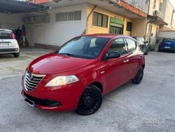 Rosso Usata 2014 Lancia Ypsilon Due volumi | 5299 € (Buon prezzo)