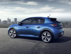 Grigio artense Nuova 2025 Peugeot 208 Allure Due volumi | 19.990 € (Buon prezzo)