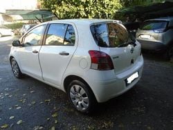 Bianco Usata 2011 Toyota Yaris | 5390 € (Buon prezzo)