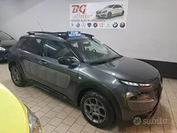 Usata 2015 Citroën C4 Cactus Shine Due volumi | 6999 € (Buon prezzo)
