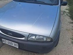 Usata 1997 Ford Fiesta Tre volumi | 1350 € (Buon prezzo)