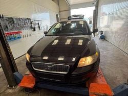 Usata 2004 Volvo V50 Station wagon | 2000 €