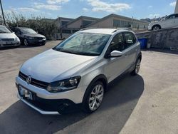 Argento Usata 2015 VW Polo Cross Due volumi | 10.500 € (Molto cara)