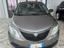 Grigio Usata 2019 Lancia Ypsilon S Due volumi | 9999 € (Buon prezzo)