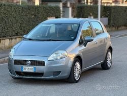 Grigio Usata 2006 Fiat Punto Tre volumi | 1300 € (Buon prezzo)