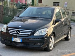 Nero Usata 2006 Mercedes B180 Monovolume | 3499 € (Ottimo prezzo)