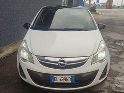 Bianco Usata 2012 Opel Corsa Due volumi | 4000 € (Buon prezzo)