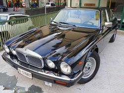 Nero Usata 1988 Daimler Double Six Serie 1 Tre volumi | 16.900 €