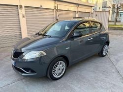 Grigio Usata 2016 Lancia Ypsilon Platinum Due volumi | 7400 € (Buon prezzo)