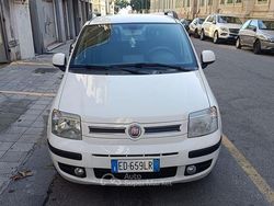 Bianco Usata 2010 Fiat Panda Tre volumi | 3900 € (Buon prezzo)