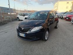 Blu Usata 2020 Lancia Ypsilon Gold Due volumi | 11.200 € (Cara)