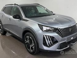 Grigio Usata 2024 Peugeot 2008 Allure SUV | 18.990 € (Buon prezzo)