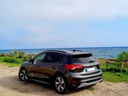 Usata 2020 Ford Focus Active Tre volumi | 16.800 € (Buon prezzo)