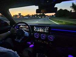 Usata 2019 Mercedes CLA220 Premium Tre volumi | 38.500 € (Molto cara)