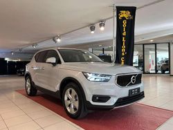 Grigio Usata 2022 Volvo XC40 SUV | 27.850 € (Cara)