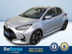 Argento Nuova 2025 Toyota Yaris Hybrid Lounge Tre volumi | 26.000 € (Buon prezzo)
