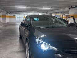 Nero Usata 2012 Opel Astra GTC Cosmo Coupé | 7800 € (Molto cara)
