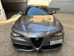 Grigio Usata 2016 Alfa Romeo Giulia Veloce Tre volumi | 23.500 € (Buon prezzo)