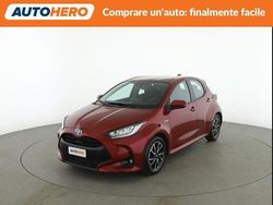 Rosso Usata 2020 Toyota Yaris Hybrid Trend Tre volumi | 17.499 € (Buon prezzo)