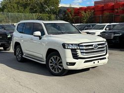 Bianco Nuova 2025 Toyota Land Cruiser SUV | 390.400 €