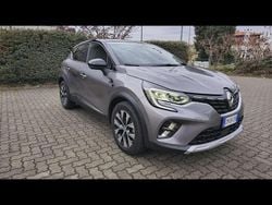 Grigio scuro Usata 2022 Renault Captur Techno SUV | 18.200 € (Buon prezzo)