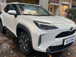 Bianco Usata 2022 Toyota Yaris Hybrid Trend Station wagon | 15.900 € (Super prezzo)