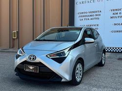 Grigio Usata 2021 Toyota Aygo Connect Style Due volumi | 12.900 € (Buon prezzo)