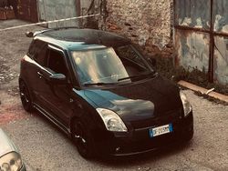 Nero Usata 2006 Suzuki Swift Due volumi | 2500 €