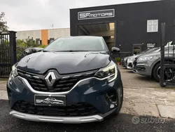 Grigio Usata 2021 Renault Captur Intens SUV | 15.499 € (Buon prezzo)