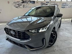 Grigio Nuova 2025 Ford Kuga ST-Line X SUV | 34.250 € (Buon prezzo)